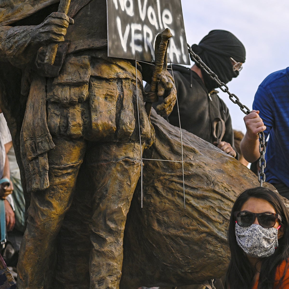 Man Shot As New Mexico Protesters Try To Remove Spanish