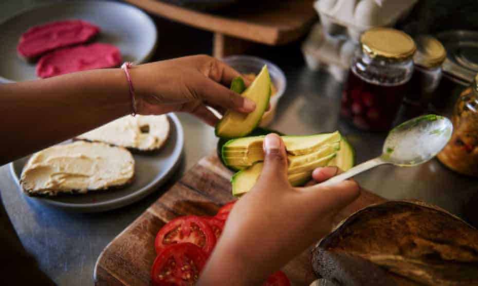 Preparing avocado at home