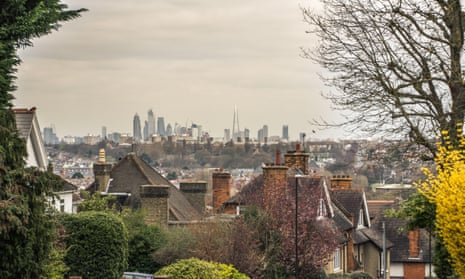 A view of the City of London from Wimbledon.