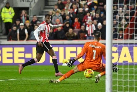 Dango Ouattara scores Brentford’s third goal against Burnley.