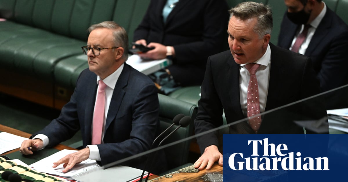 Australia accused of failing to to pull its weight on climate despite praise for Albanese step-up