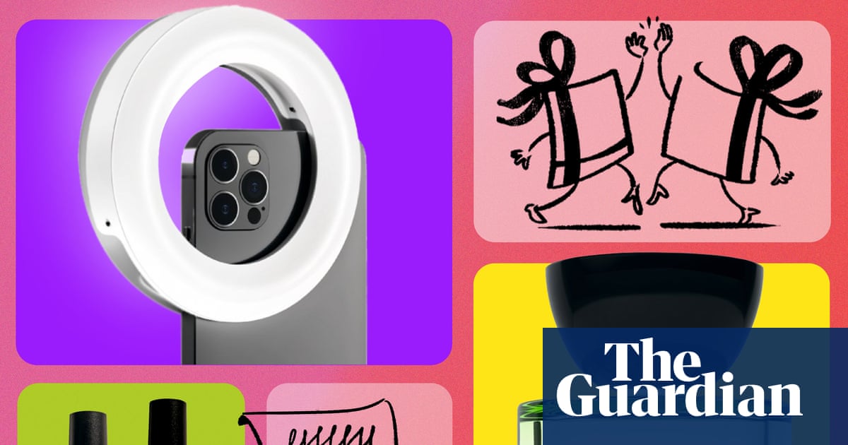 Beauty sets, posh tomatoes and a miracle hairbrush: Sali Hughes’s favourite gifts for Christmas 2025