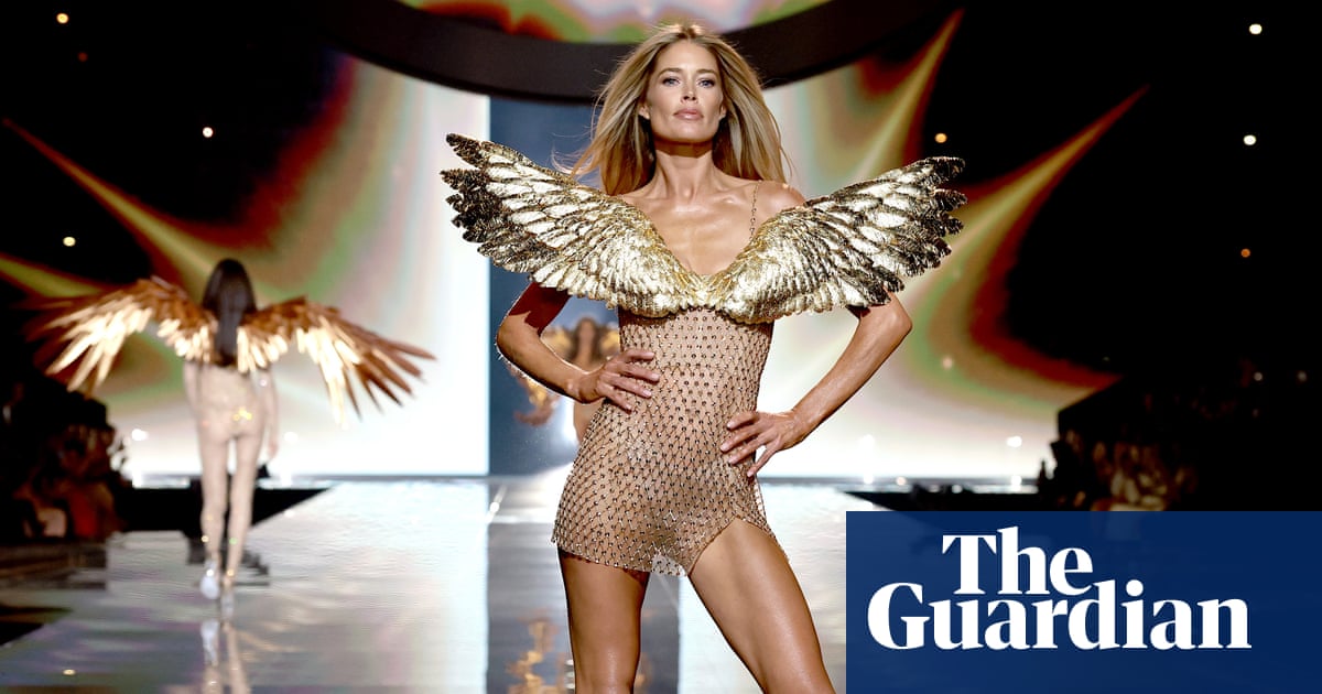 Australian billionaire Brett Blundy wages high-stakes campaign to oust chair of Victoria’s Secret Australian billionaire Brett Blundy wages high-stakes campaign to oust chair of Victoria’s Secret