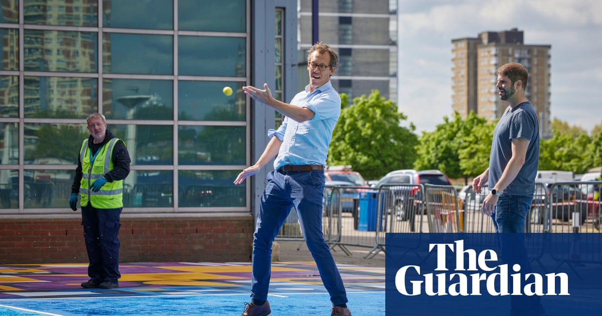 ‘Once you start it’s hard to stop’: wallball trialled to get sedentary Britons active