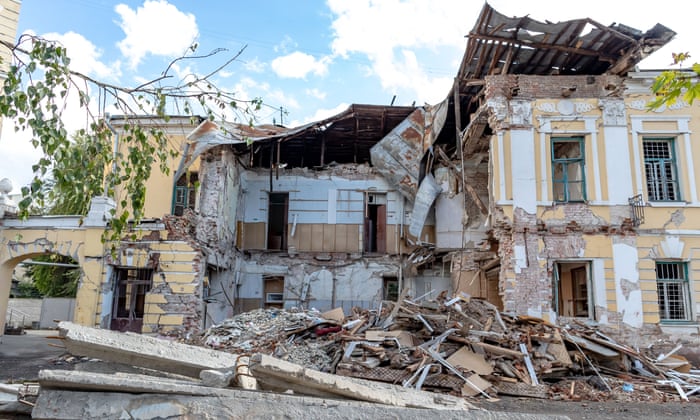 A damaged building in Kharkiv after attacks by Russian forces.