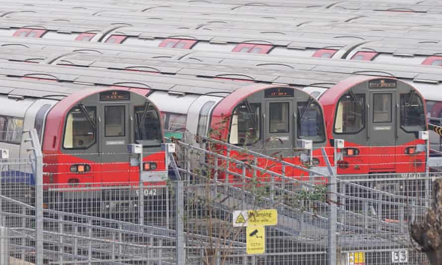 Jubilee-lijntreinen geparkeerd in het London Underground Stratford Market Depot in Stratford, Oost-Londen.