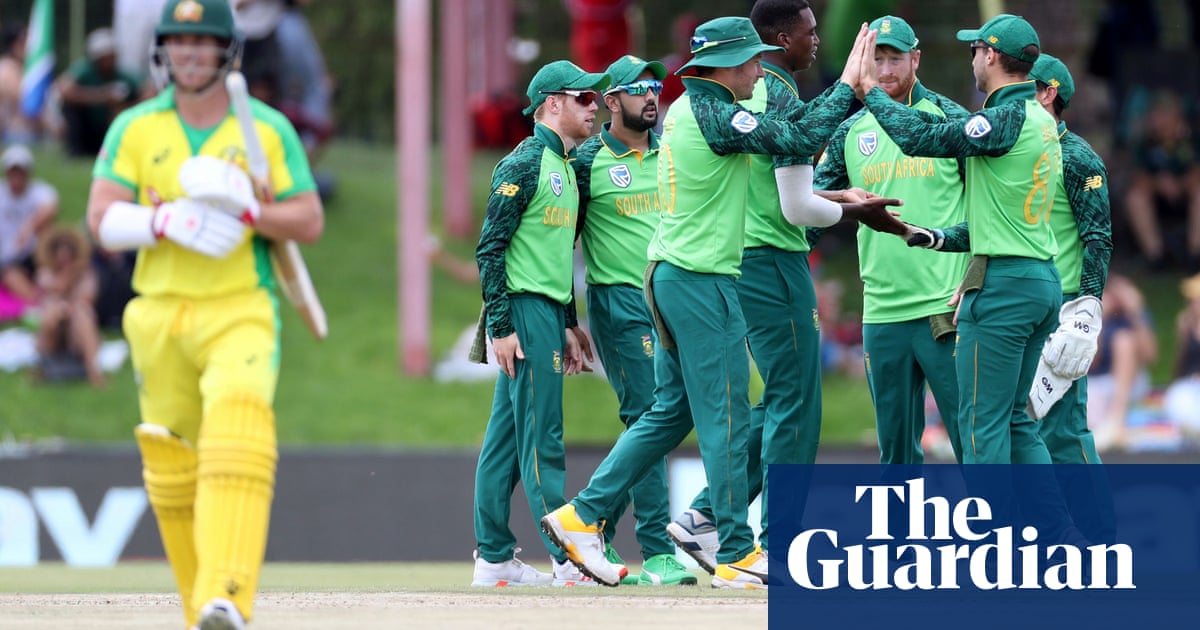 Australia suffer six-wicket defeat in second ODI as South Africa win series