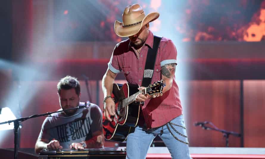 Ten gallon man: Aldean in action in Nashville