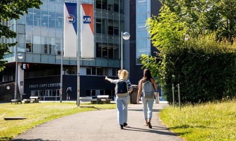 Vrije Universiteit Brussel (VUB).