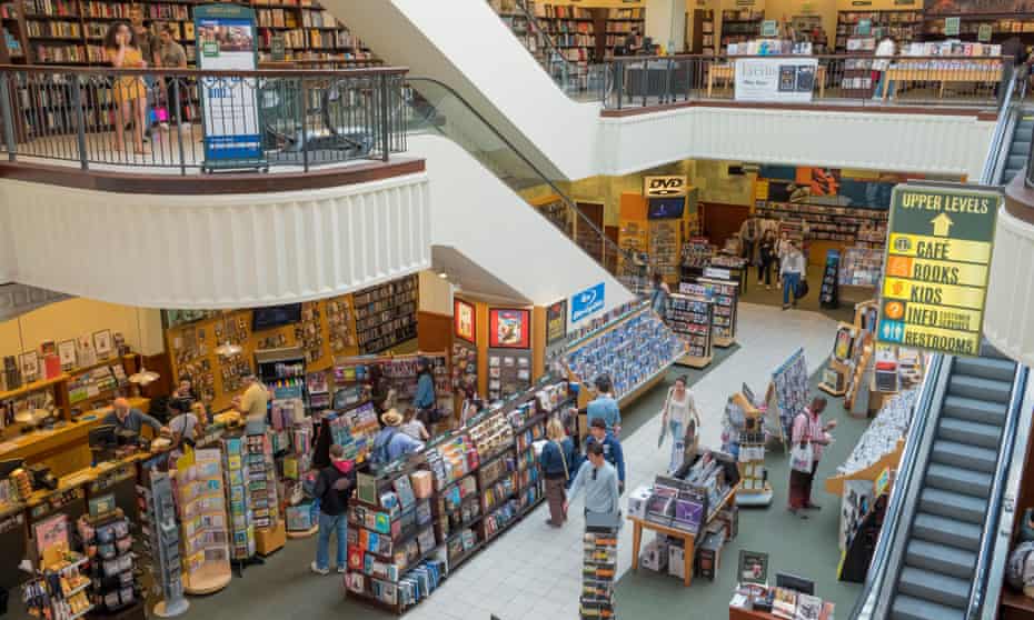A Barnes &amp; Noble store in Los Angeles.
