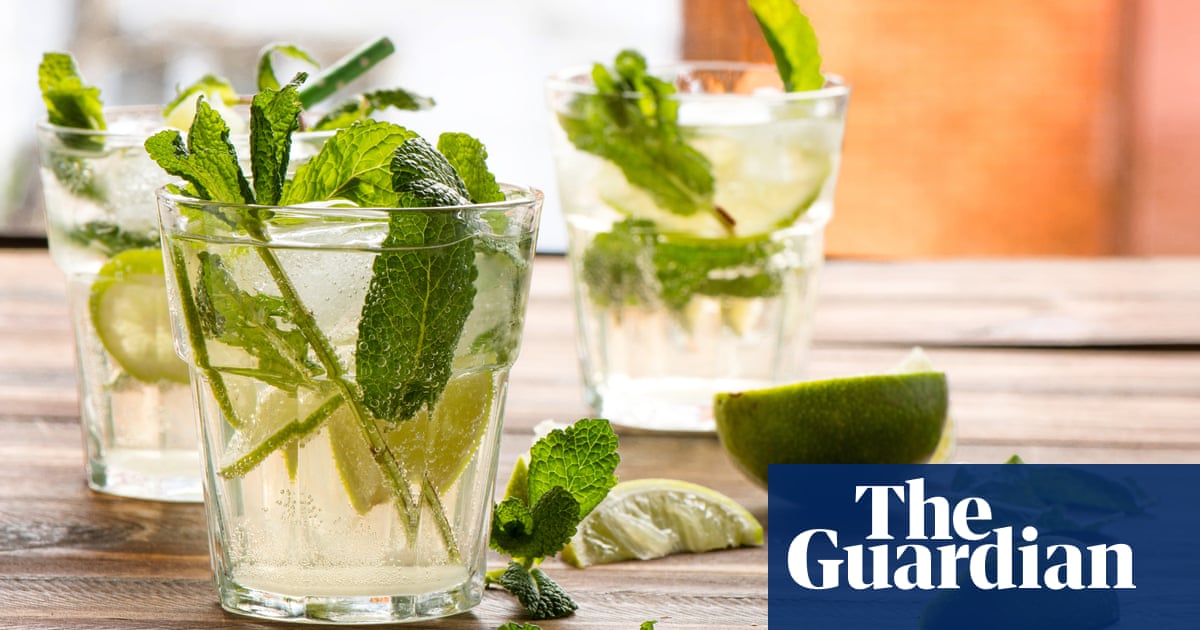 Record numbers of Britons drink cocktails in Covid pandemic