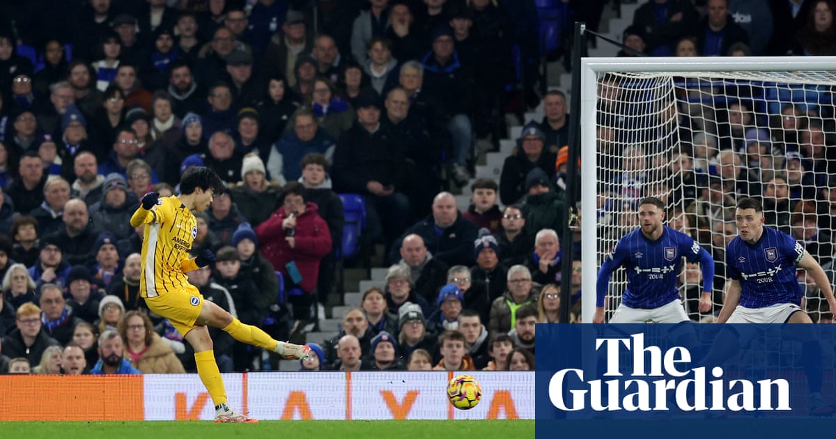 Brighton Ends Winless Streak with 2-0 Victory