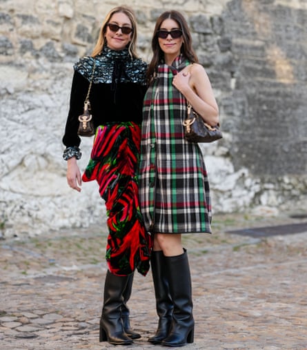 Este (left) and Danielle Haim at Palais des Papes in Avignon