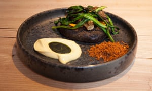 Mushroom suya with malted barley bread.