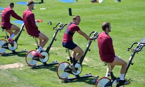 Mark Noble and West Ham’s players during training