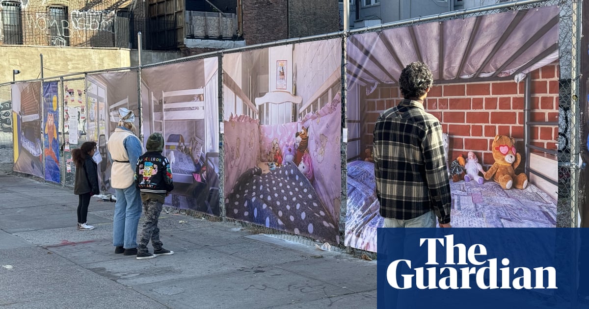 Deserted Beds: An art piece brings attention to the kidnapping of Ukrainian children | Captured in Photographs Deserted Beds: An art piece brings attention to the kidnapping of Ukrainian children | Captured in Photographs