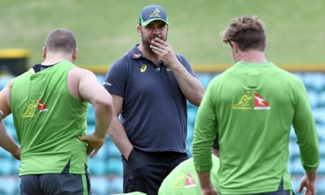 Wallabies coach Michael Cheika speaks to his players during a training session