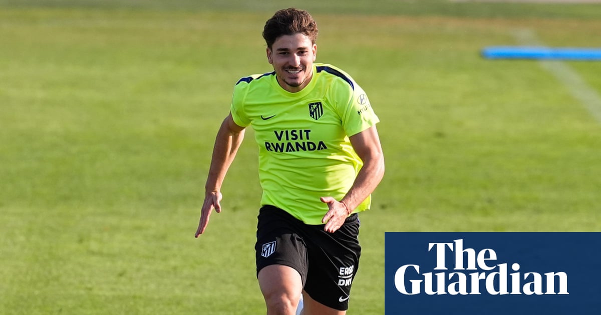 Football transfer rumours: Atlético want Alvarez to join Arsenal over Barça?