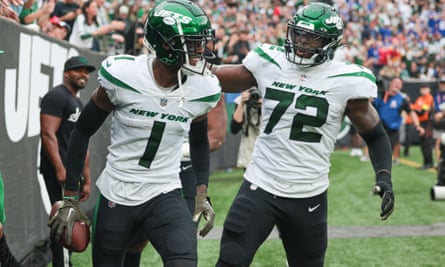 Sauce Gardner (1) and Micheal Clemons (72) were part of a strong class for the Jets in 2022
