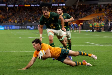 Ben Donaldson scores a try for Australia.