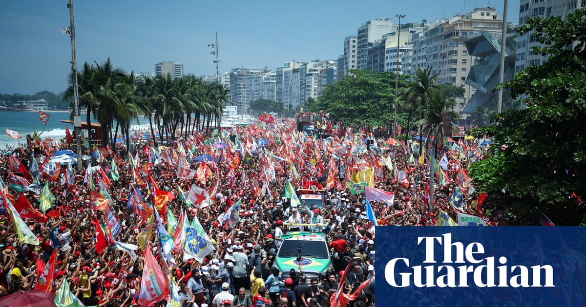 Tens of thousands of Lula supporters rally on eve of Brazilian election runoff