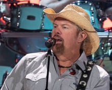 toby keith chewing tobacco Country music legend dies after devastating stomach cancer battle : r/Music Stomach cancer claims the life