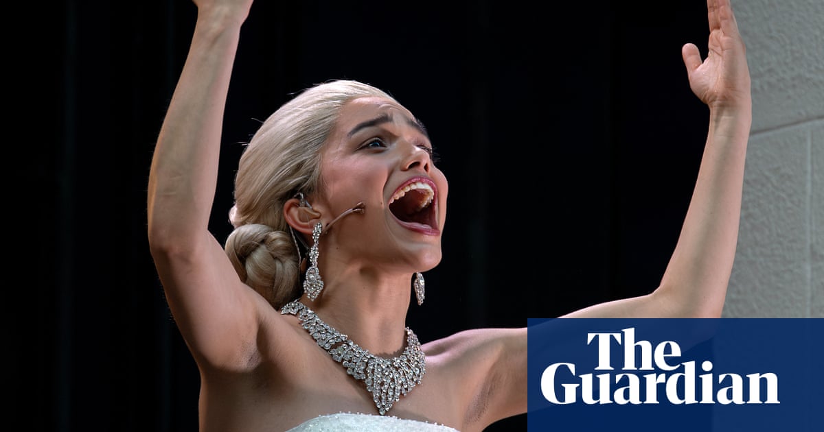 Evita audiences in West End left disappointed that showstopper scene takes place off stage