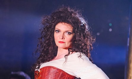 Sharon Small (The Singer) in Carmen Disruption