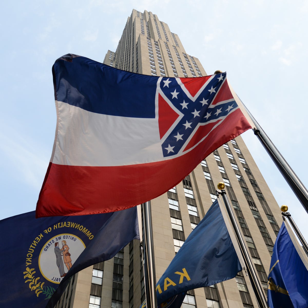 Mississippi Flag Retains Confederate Emblem Despite Calls For Its Removal Mississippi The Guardian