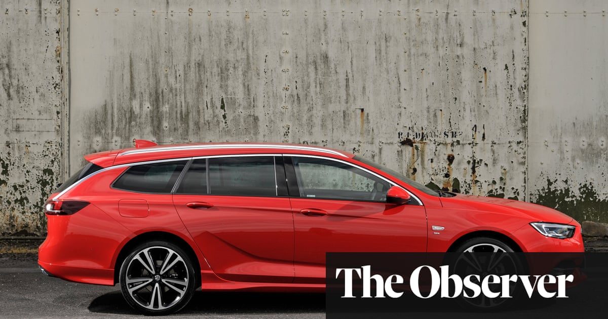 heroin considerate Fate Vauxhall Insignia Sports Tourer: 'An easy-to-live-with workhorse' |  Motoring | The Guardian