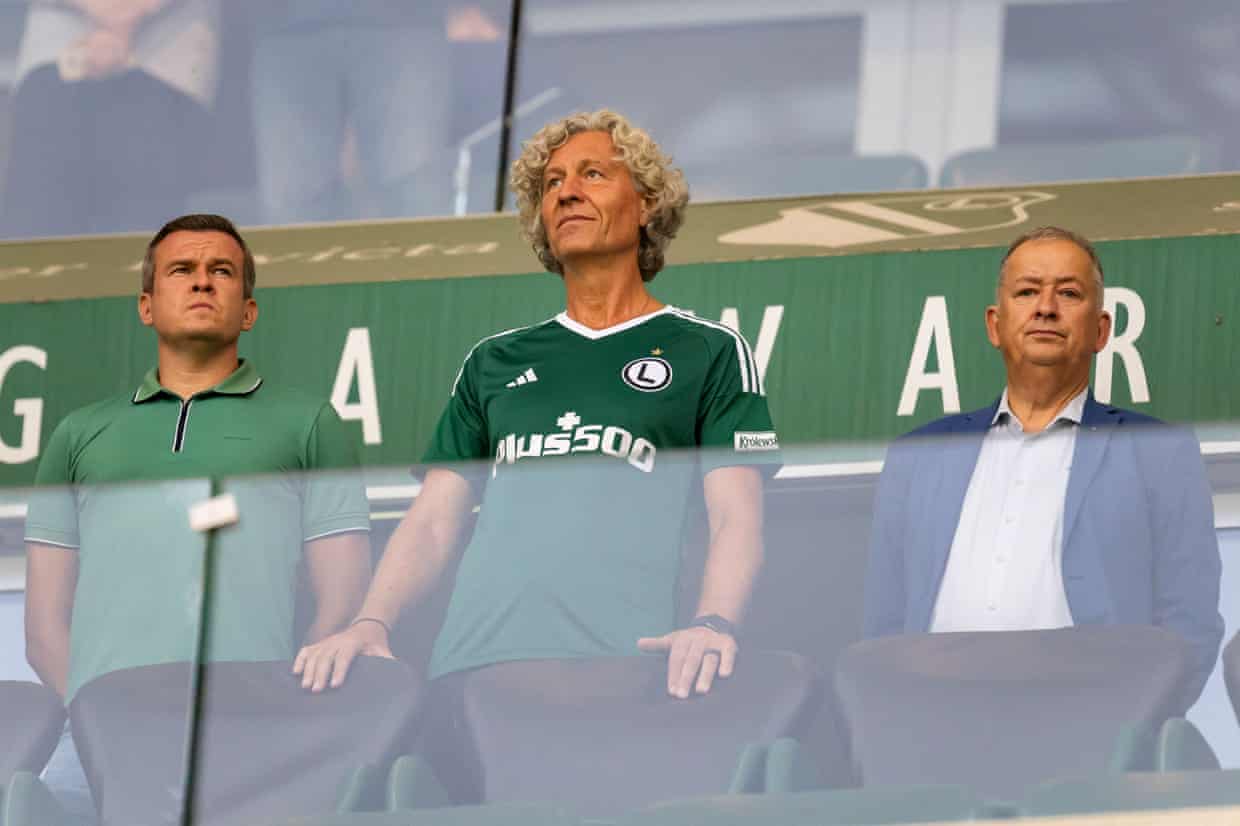 Dariusz Mioduski (centre), the president of Legia Warsaw