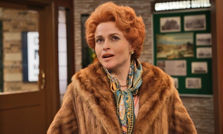 Helena Bonham Carter dans le rôle de Nolly.