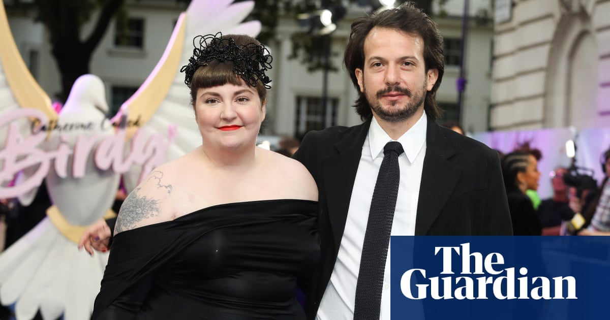 Girls creator Lena Dunham welcomes baby girl delivered via surrogate