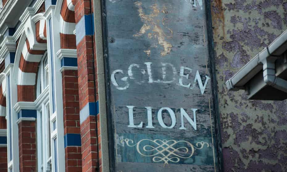 The Golden Lion pub in Camden. London Photograph by David Levene 15/9/15 For Long Read