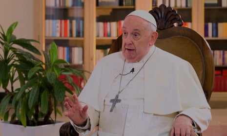 Pope says Ukraine should ‘raise white flag’ and end war with Russia – video