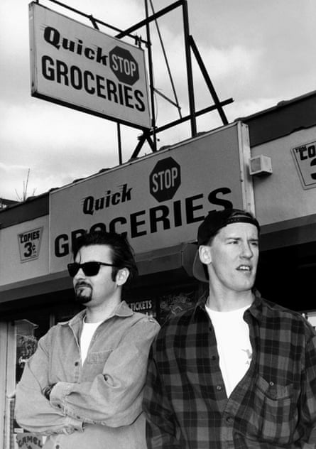 Brian O’Halloran and Jeff Anderson in Kevin Smith’s 1994 film Clerks.