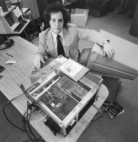 Ray Kurzweil in Cambridge, Massachusetts in 1977 with this Kurzweil Reading Machine that converted the printed word into synthetic speech.