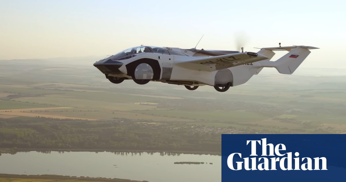 Flying car makes successful test run between airports in Slovakia – video