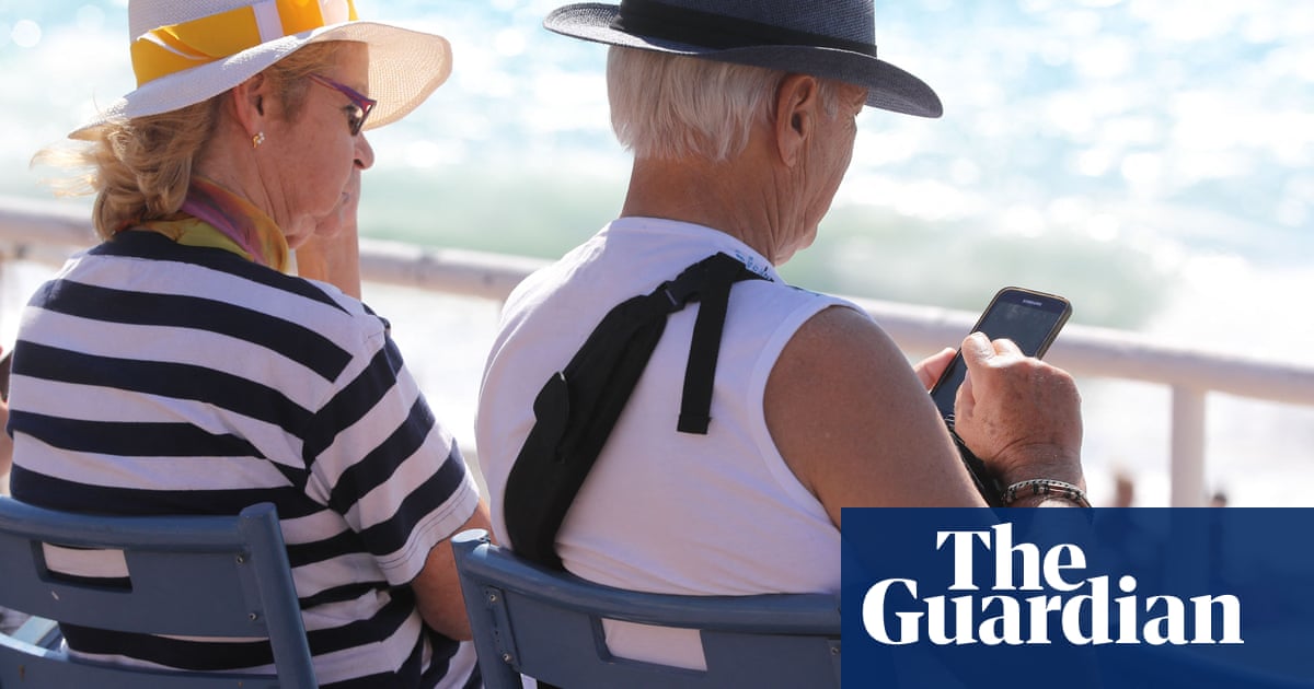 Smartphone is now 'the place where we live', anthropologists say | Smartphones | The Guardian