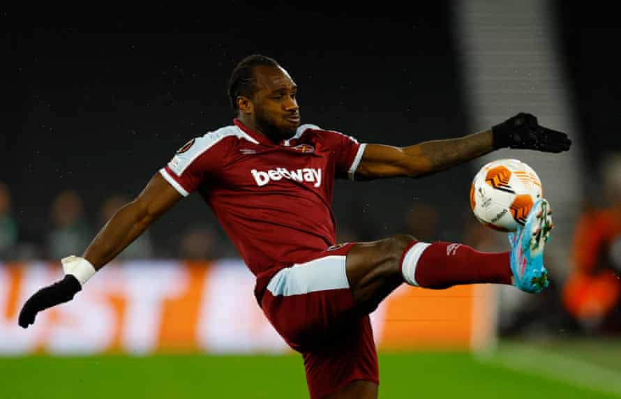 Michail Antonio in action.