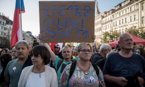 Annoyed Czechs have the chance to overthrow PM within the Prague escape room | World Information 1 Prague protesters