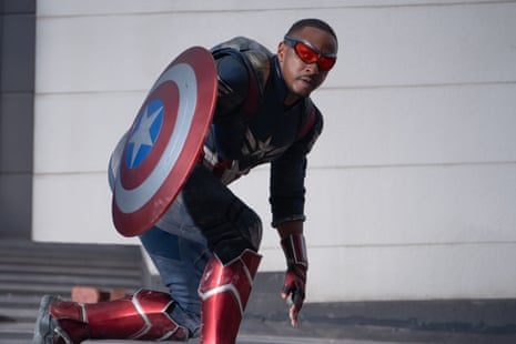 Anthony Mackie as Sam Wilson dressed in Captain America uniform in Brave New World.