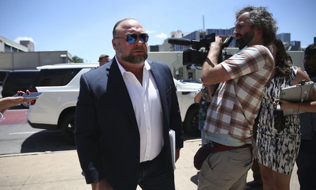 Alex Jones arrives at court in Austin on Tuesday.