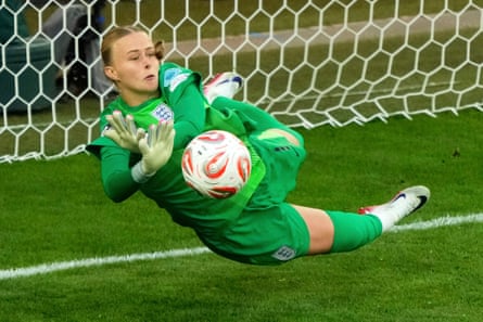 Hannah Hampton saves from Aitana Bonmatí during nan punishment shootout arsenic England defeated Spain successful nan Euro 2025 final