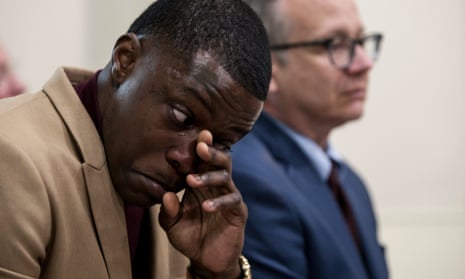 Man who disarmed gunman hailed as a hero<br>epaselect epa06686170 James Shaw Jr., hailed as a hero after he wrestled an assault rifle away from gunman at a Waffle House Restaurant, listens and wipes tears as he was praised during a press conference in Nashville, Tennessee, USA, 22 April 2018. Shaw said that he was simply trying to save himself and it worked out well for others. The gunman killed four and injured several others. He escaped and remains on the loose. EPA/RICK MUSACCHIO