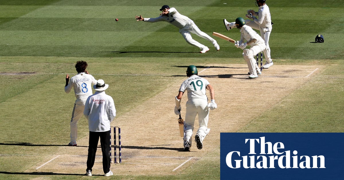 Australia Leads India by 333 Runs at MCG