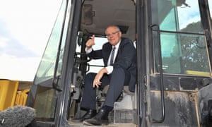 Scott Morrison campaigns in Melbourne, 15 April 2019.