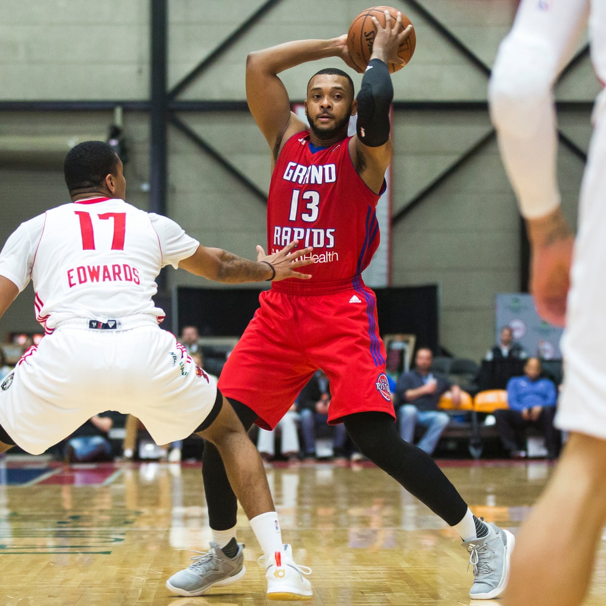 Zeke Upshaw Of Grand Rapids Drive Dies Aged 26 After Collapsing