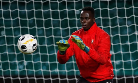 Transfer roundup: Chelsea close to deal for Rennes goalkeeper Edouard Mendy