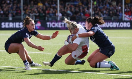 Marlie Packer scores England’s eighth and final try.